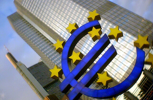 欧州中央銀行 おうしゅうちゅうおうぎんこう ECB（European Central Bank）